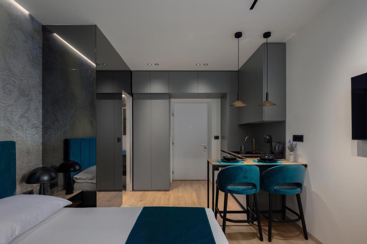 Wave Apartment